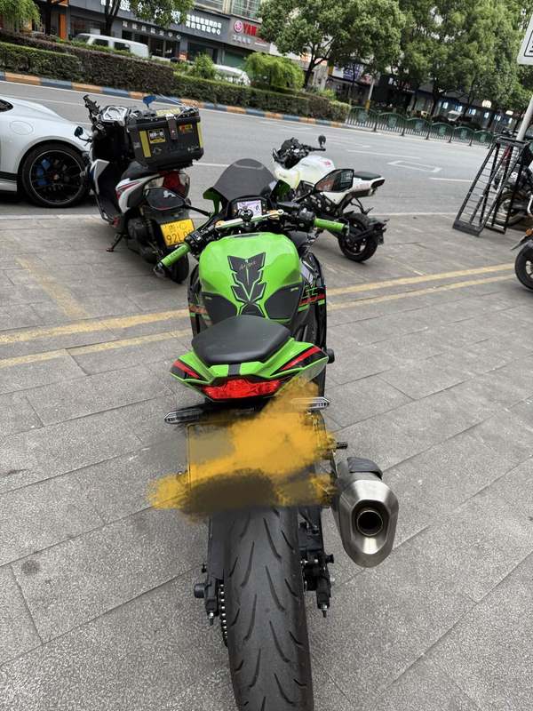 二手川崎ZX-4R
