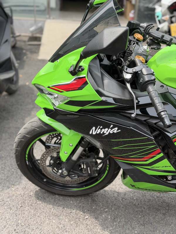 二手川崎ZX-4R