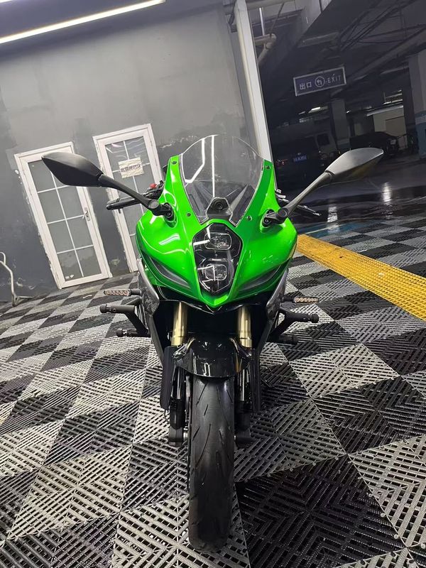 二手贝纳利龙卷风 Tornado 402R