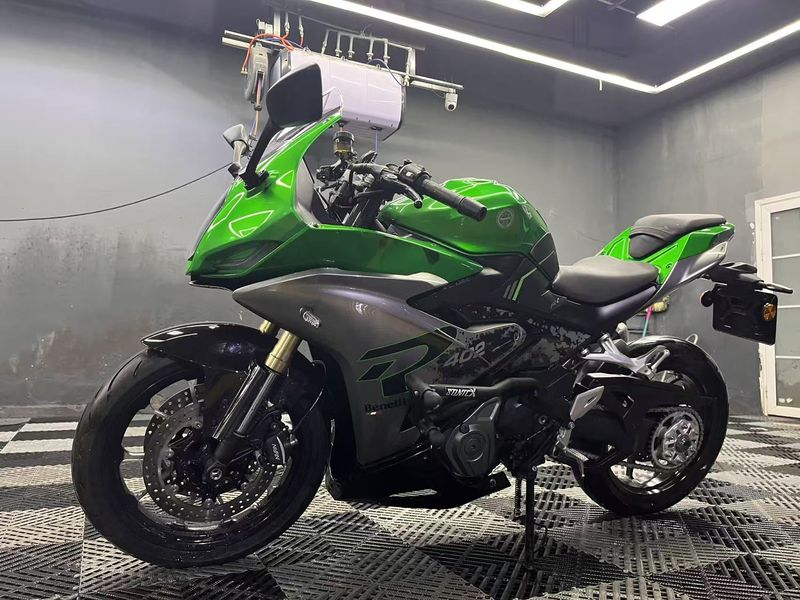 二手贝纳利龙卷风 Tornado 402R