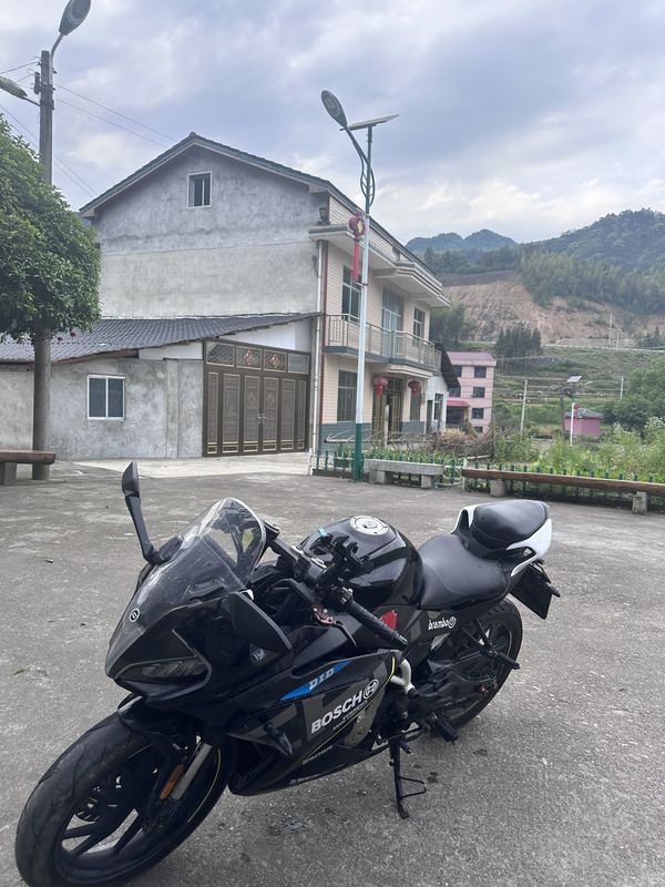 二手春风250SR