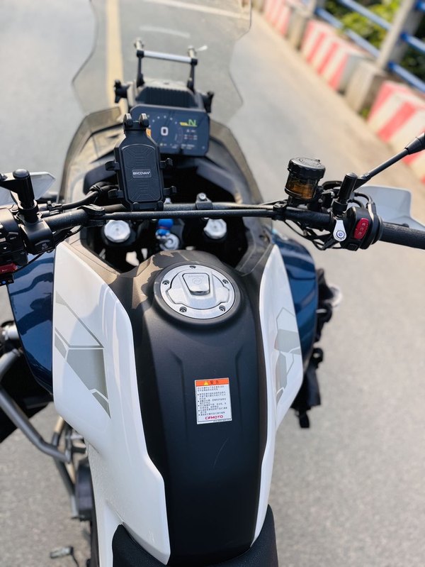 二手春风700MT