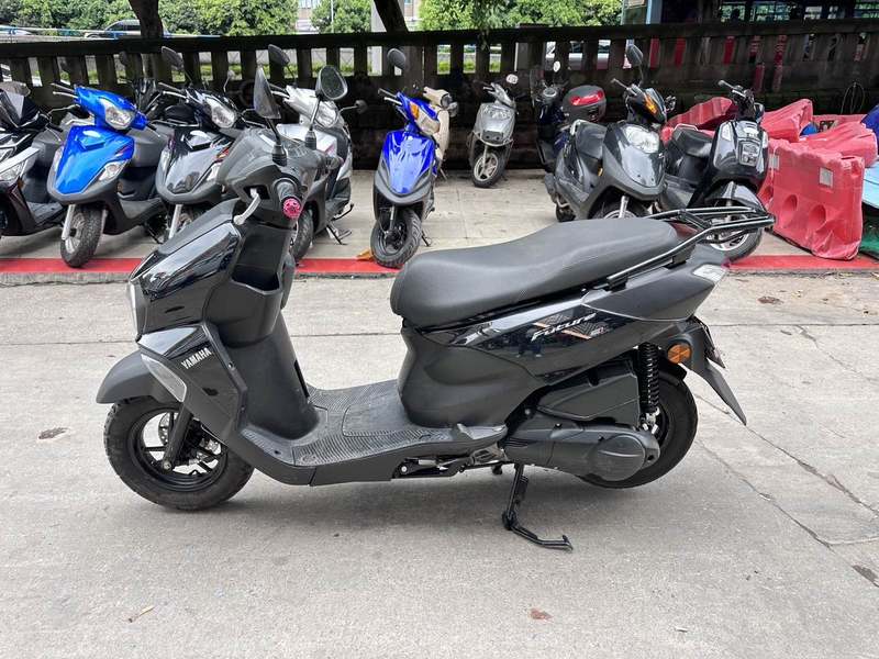二手建设雅马哈旭鹰125