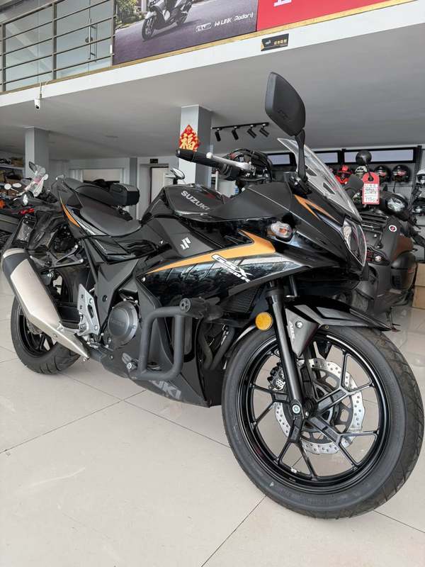 二手豪爵铃木GSX250R