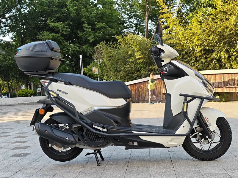 二手QJMOTOR鸿150RS