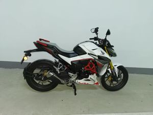 二手五羊本田CB190R 暴锋眼