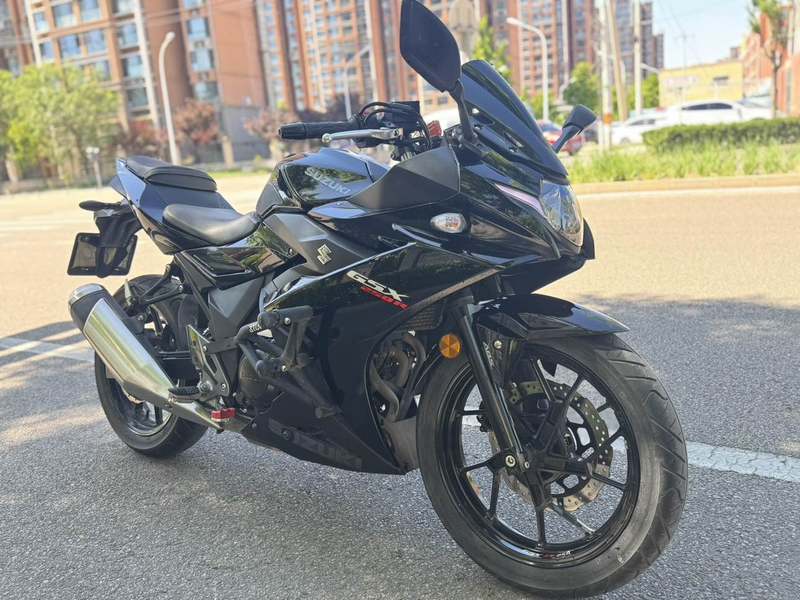 二手豪爵铃木GSX250R
