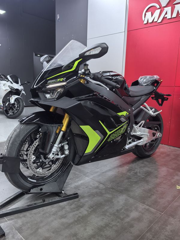 二手张雪机车820RR