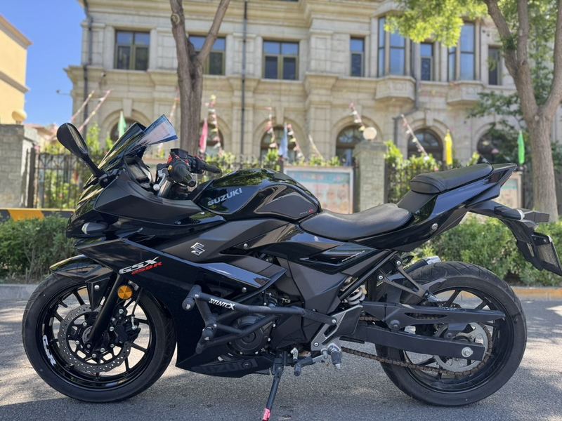 二手豪爵铃木GSX250R