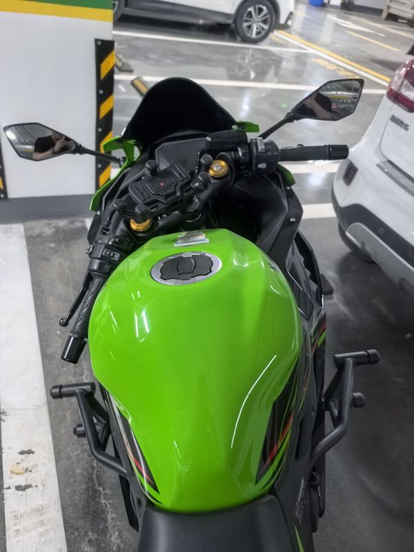 二手川崎ZX-4R