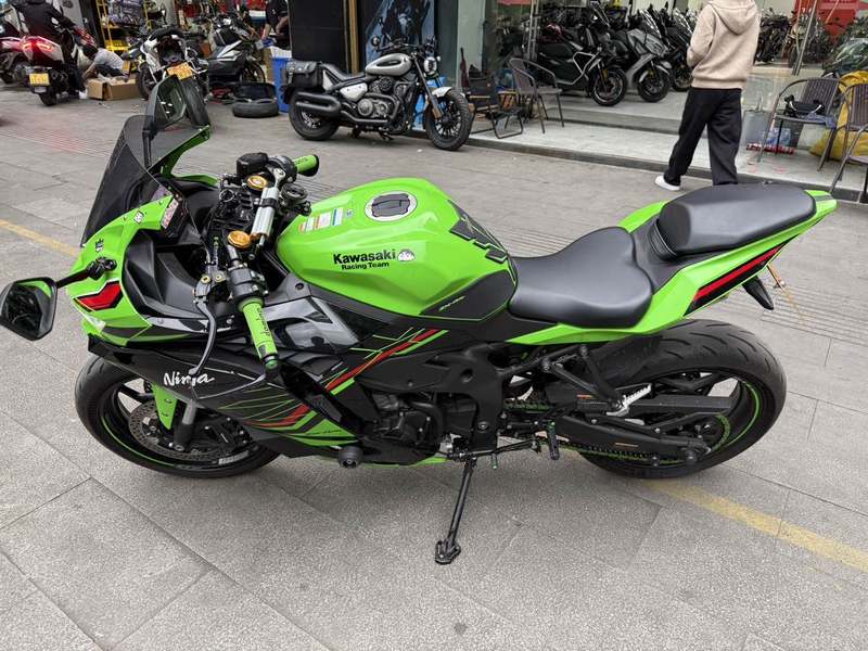 二手川崎ZX-4R
