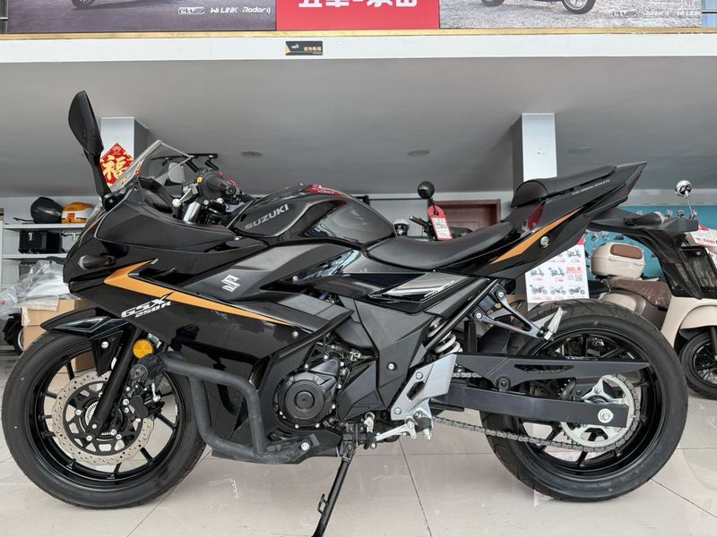 二手豪爵铃木GSX250R