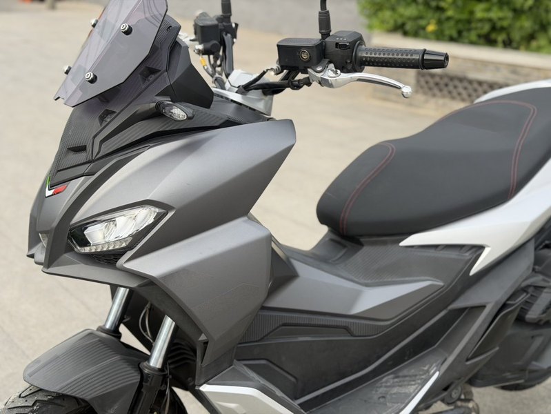 二手阿普利亚SR GT 200