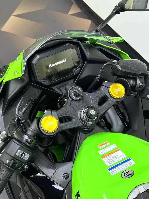 二手川崎ZX-4R