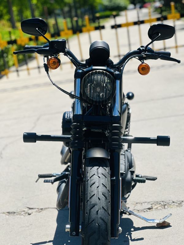 二手哈雷戴维森Iron883 硬汉