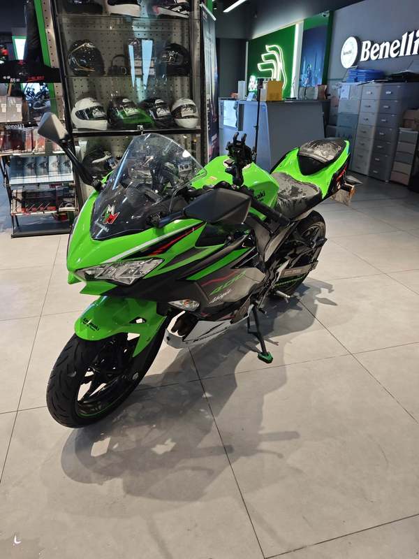二手川崎Ninja 400