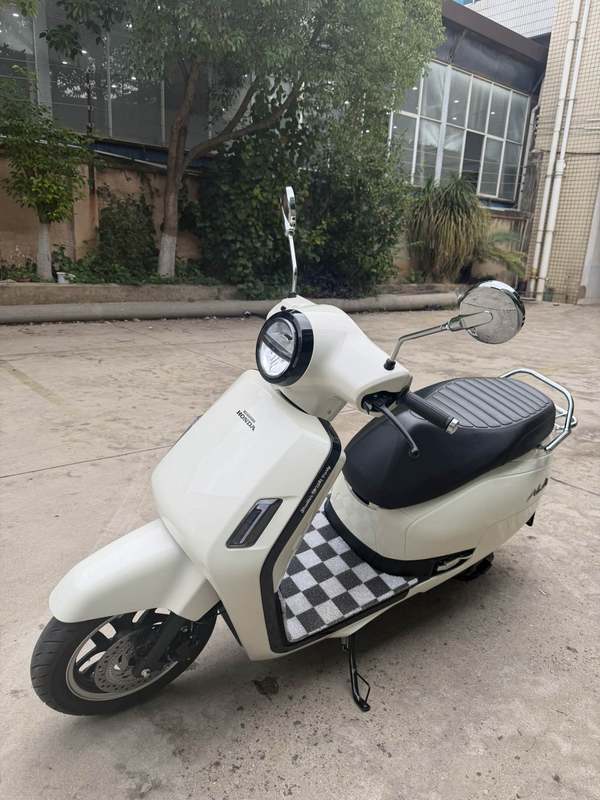 二手新大洲本田NS125LA