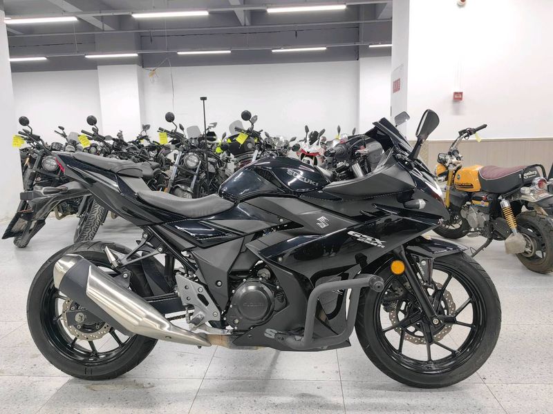 二手豪爵铃木GSX250R