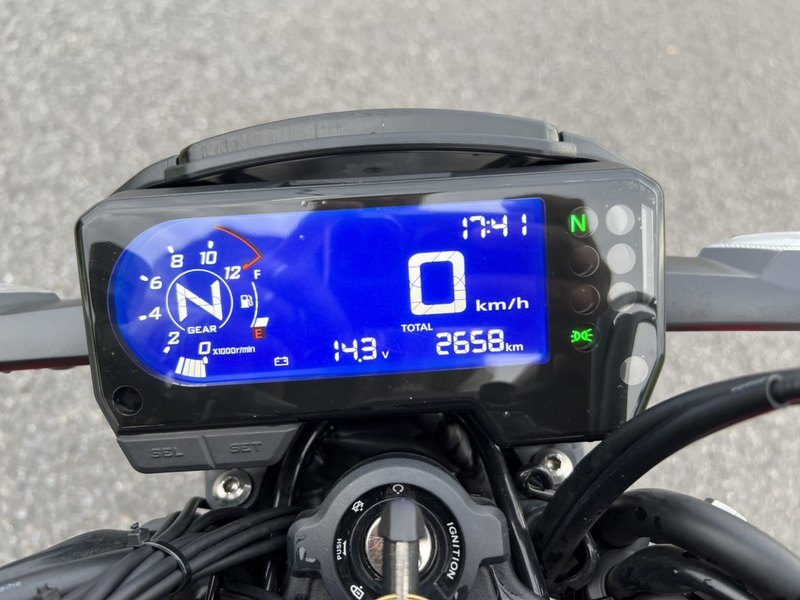 二手本田CB400F
