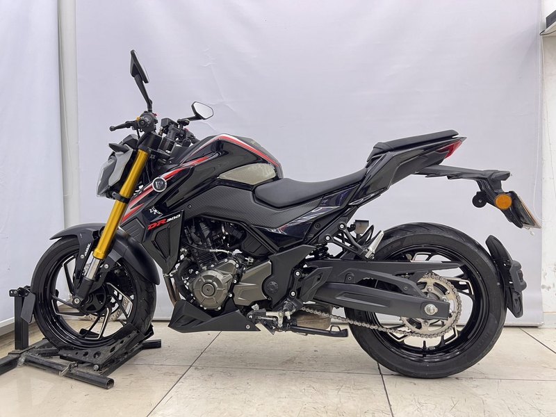 二手豪爵DR300