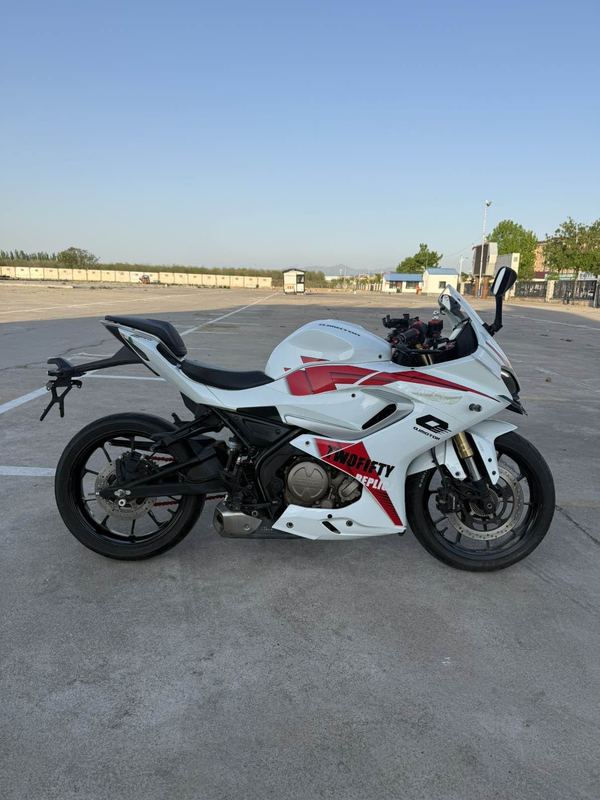 二手QJMOTOR赛250