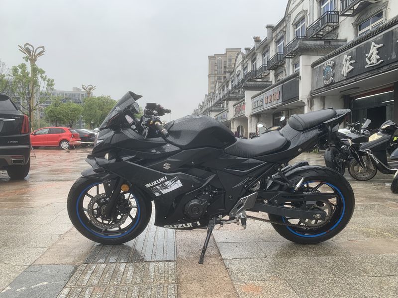二手豪爵铃木GSX250R