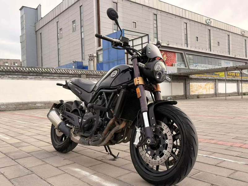 二手贝纳利幼狮 Leoncino 500