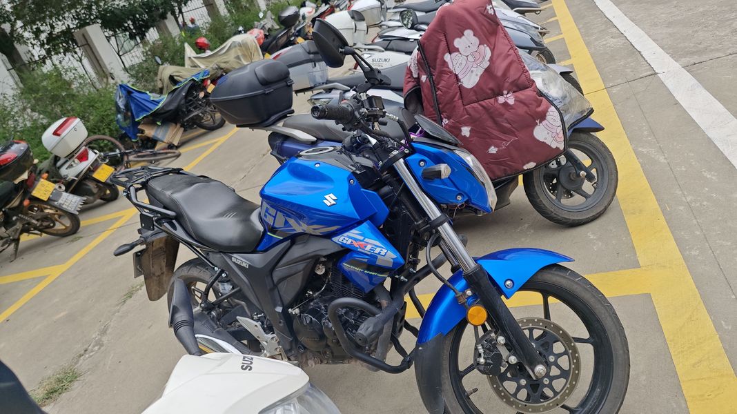 二手济南铃木极客飒 Gixxer 155 NK