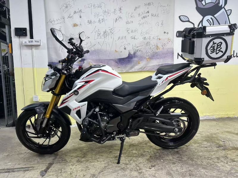 二手豪爵DR300
