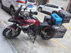 二手贝纳利金鹏 TRK251