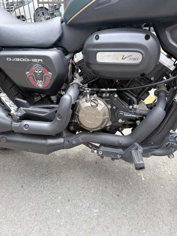 二手QJMOTOR闪300