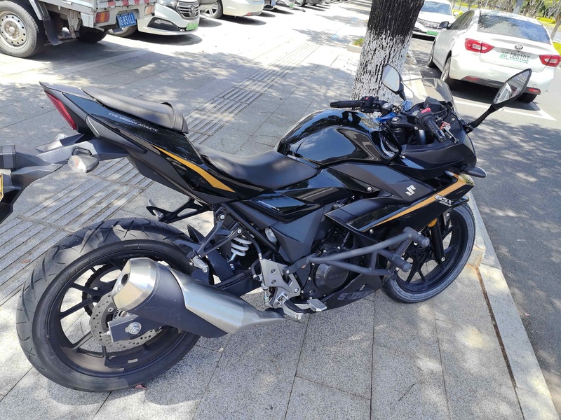 二手铃木GSR 250
