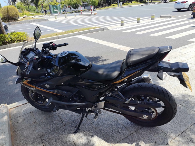 二手铃木GSR 250
