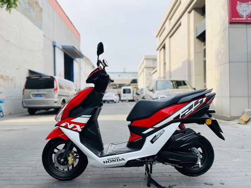 二手五羊本田NX125