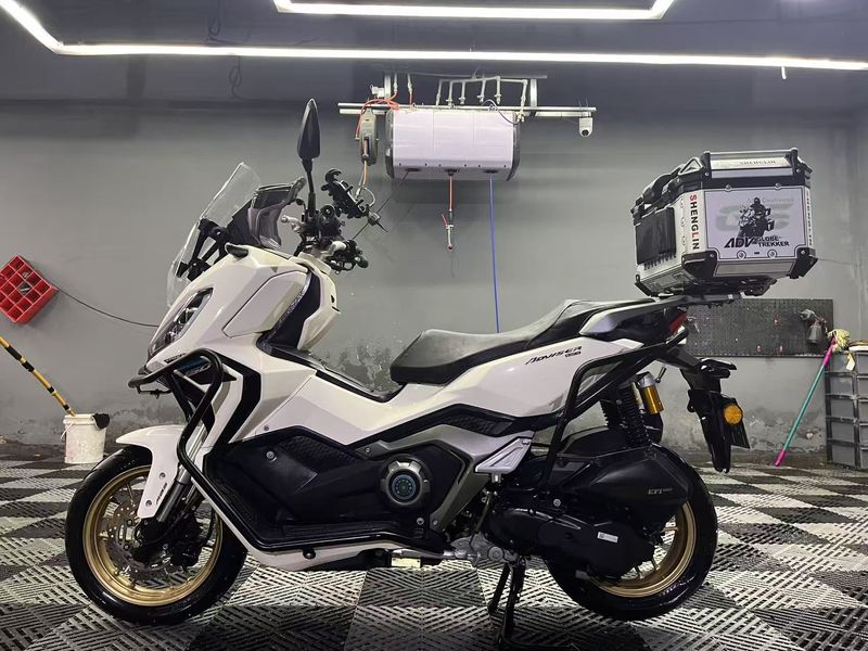 二手布雷斯通极宙 ADV150