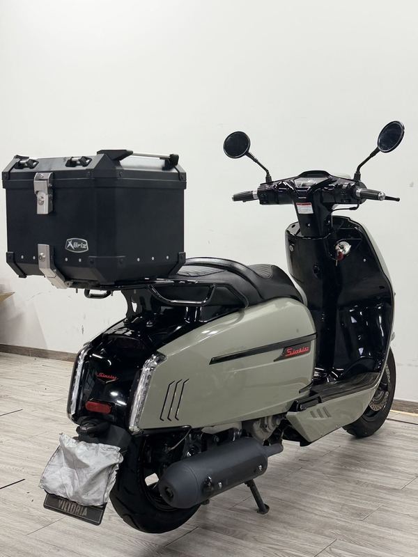 二手维多利亚Sixties 300i