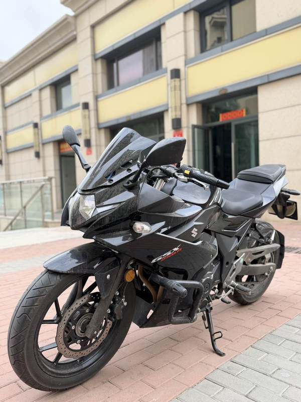 二手豪爵铃木GSX250R
