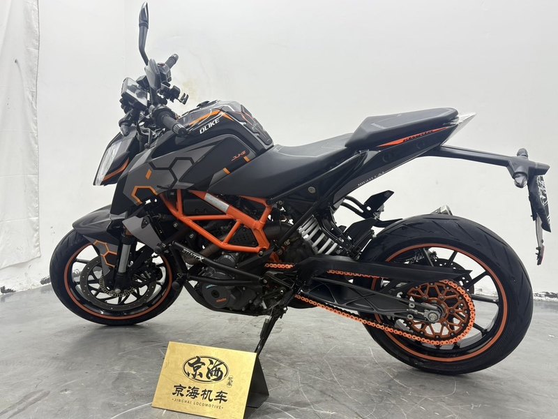 二手KTMR2R390 Duke