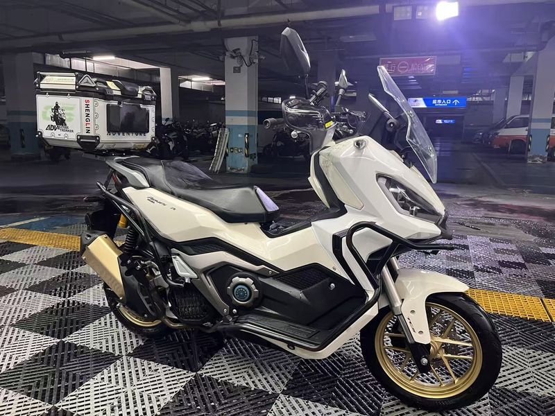 二手布雷斯通极宙 ADV150
