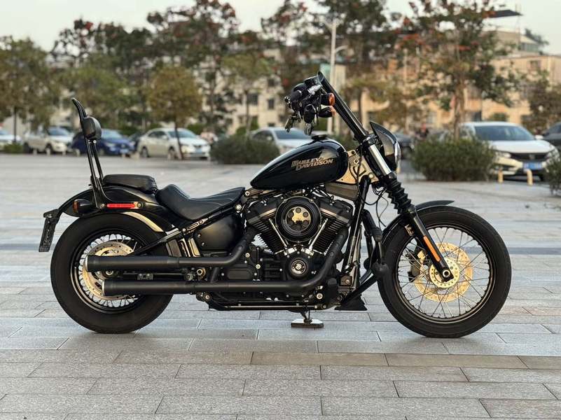 二手哈雷戴维森街霸 Street Bob