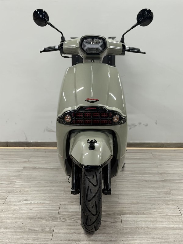 二手维多利亚Sixties 300i