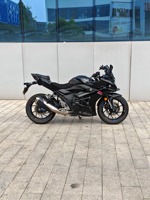 二手豪爵铃木GSX250R