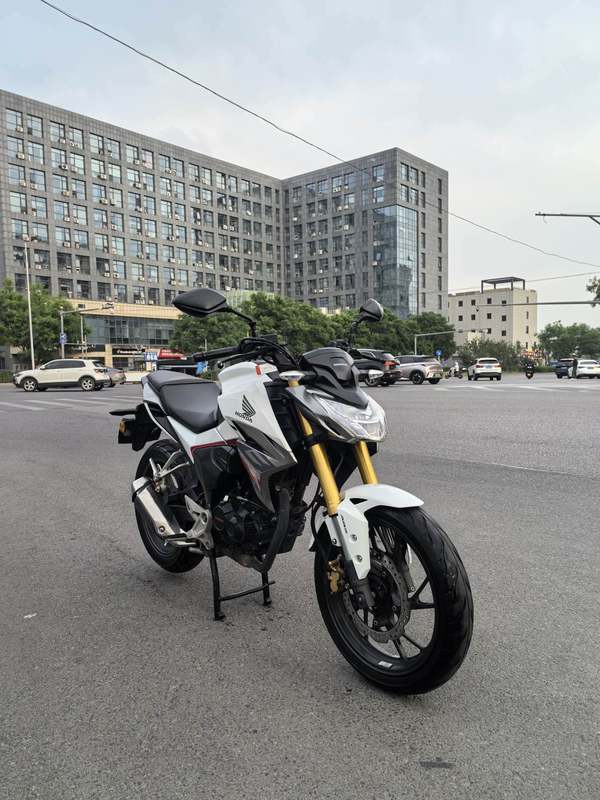 二手五羊本田CB190R 暴锋眼