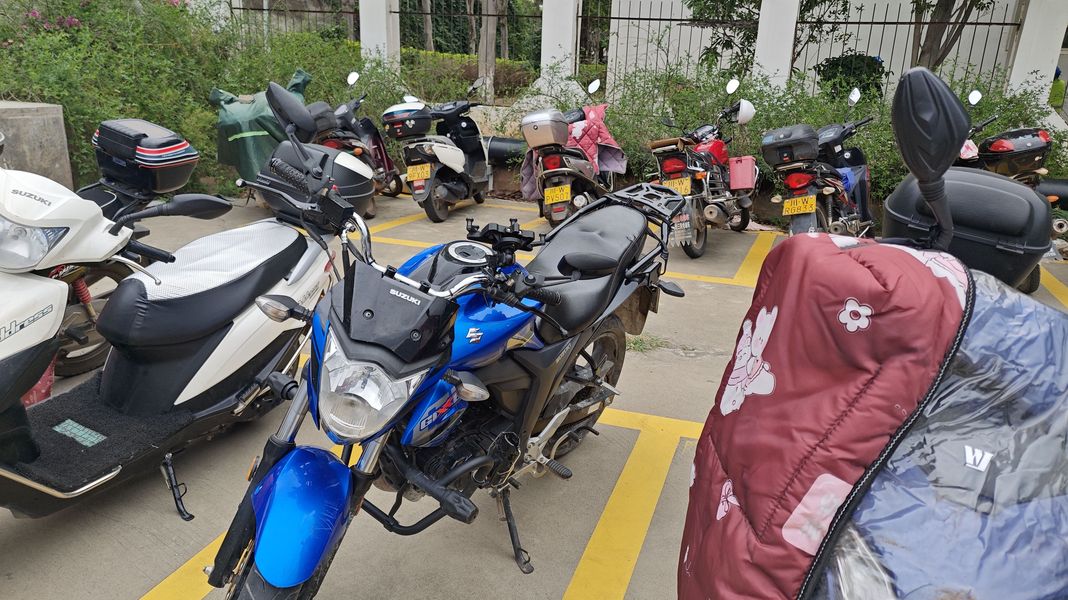 二手济南铃木极客飒 Gixxer 155 NK