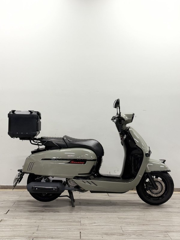二手维多利亚Sixties 300i