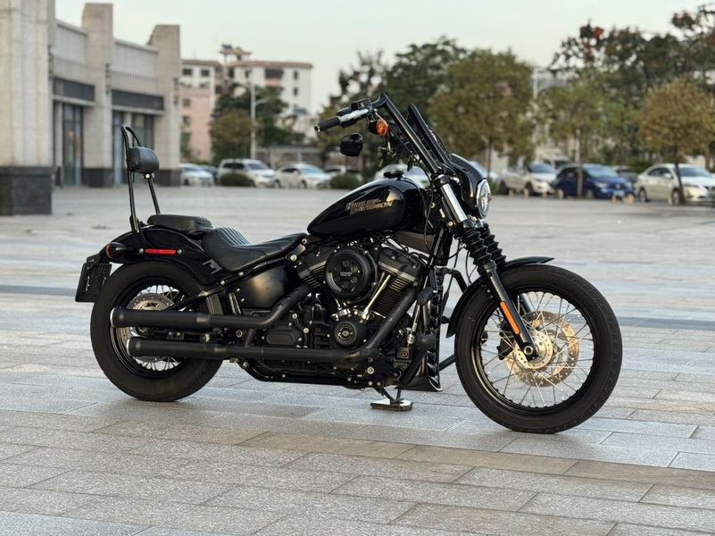 二手哈雷戴维森街霸 Street Bob