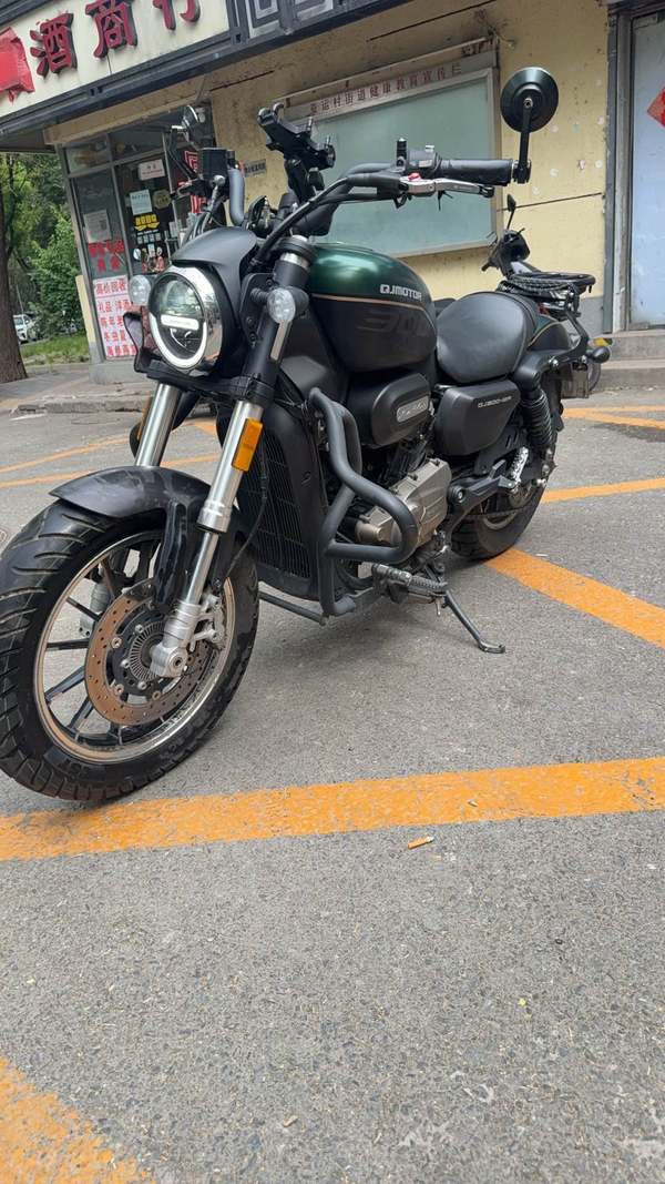 二手QJMOTOR闪300