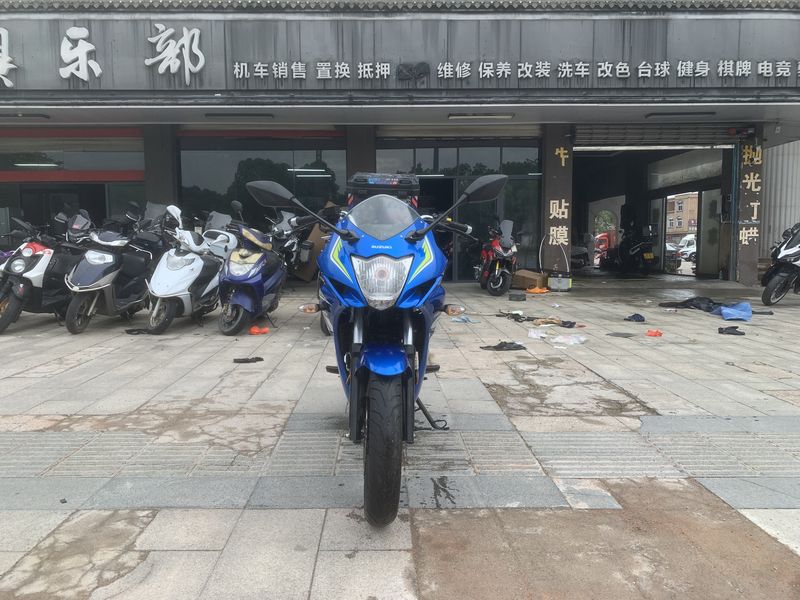 二手济南铃木极客飒 Gixxer 155