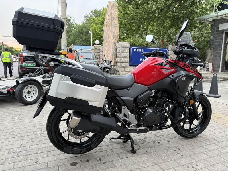二手豪爵铃木DL250
