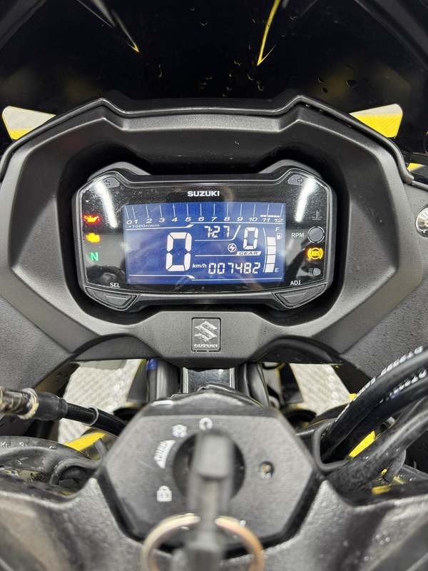 二手豪爵铃木GSX250R
